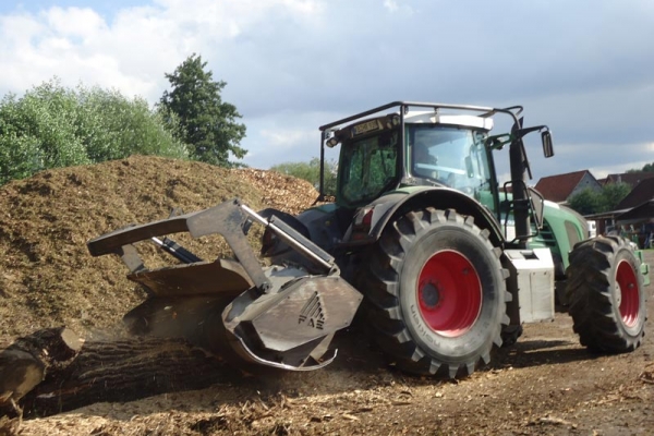 forstmulch330E37B3B-4EB8-4B08-FD06-406345C3F3A0.jpg