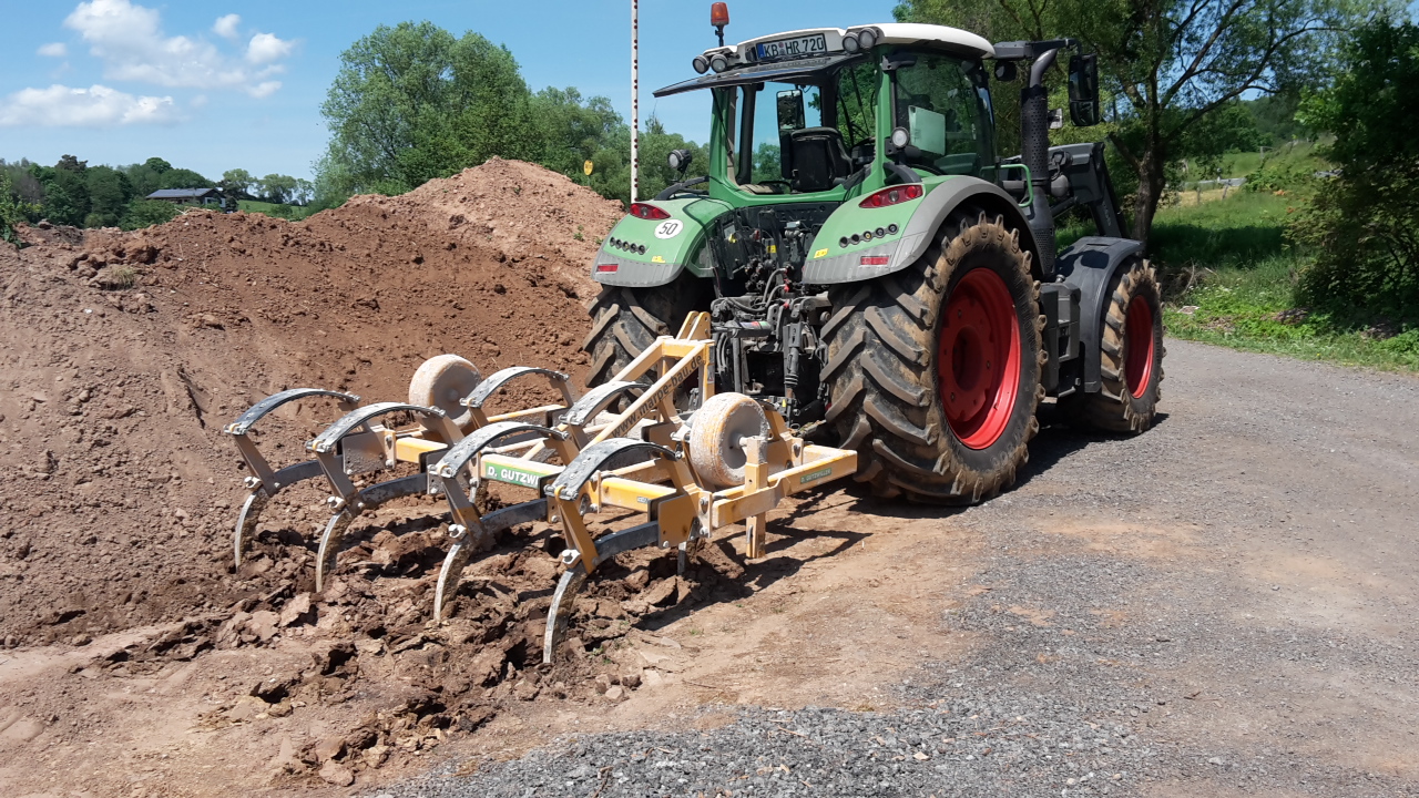 Arbeitstiefen bis 70 cm möglich