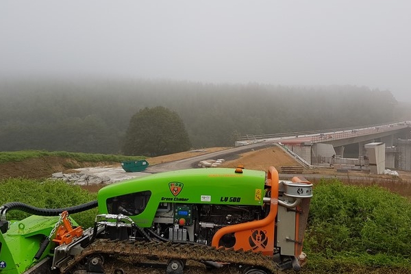 MDB Raupe im Einsatz